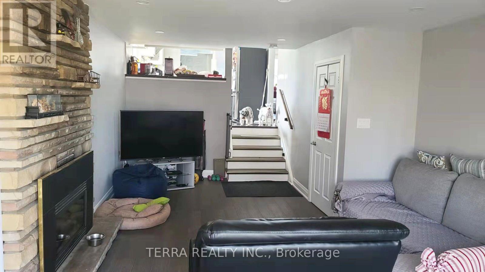 Main Floor - 157 Darlingside Drive, Toronto, Ontario  M1E 3P4 - Photo 7 - E13707860