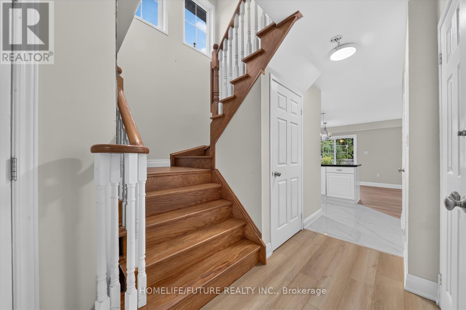 2009 Secretariat Place, Oshawa, Ontario  L1L 1C8 - Photo 6 - E13707898