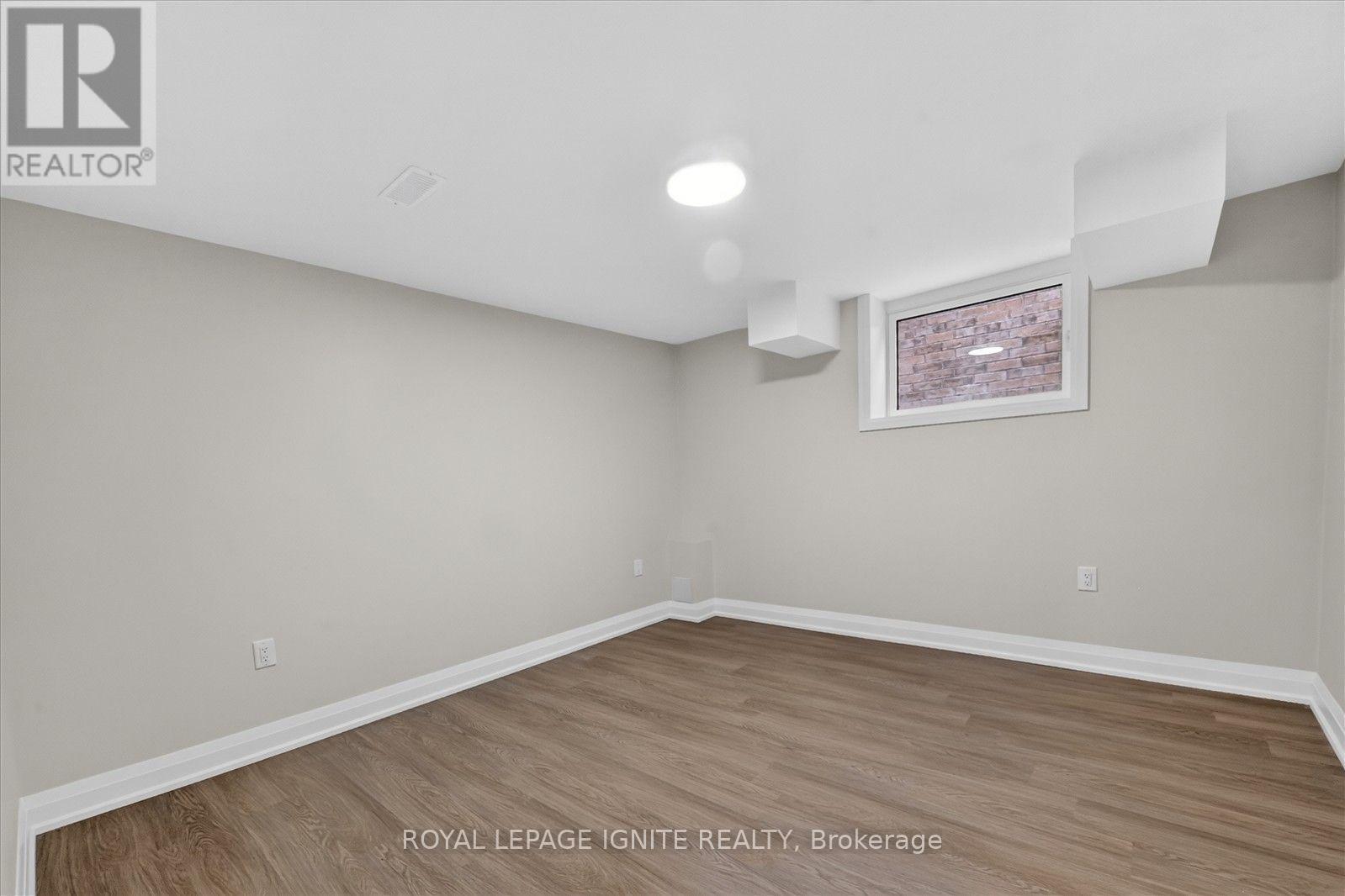 2404 Florentine Place, Pickering, Ontario  L1X 0H2 - Photo 10 - E13708010