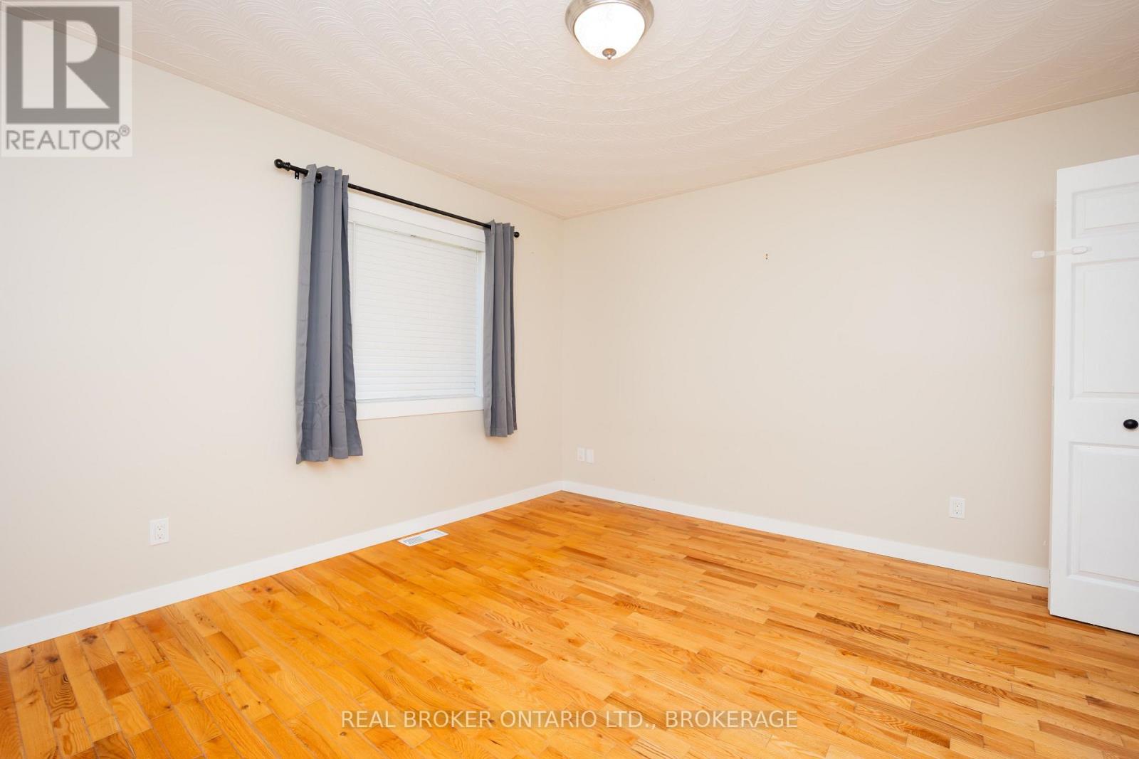 4057 Lefebvre Street, South Glengarry, Ontario  K0C 1L0 - Photo 15 - X13708004