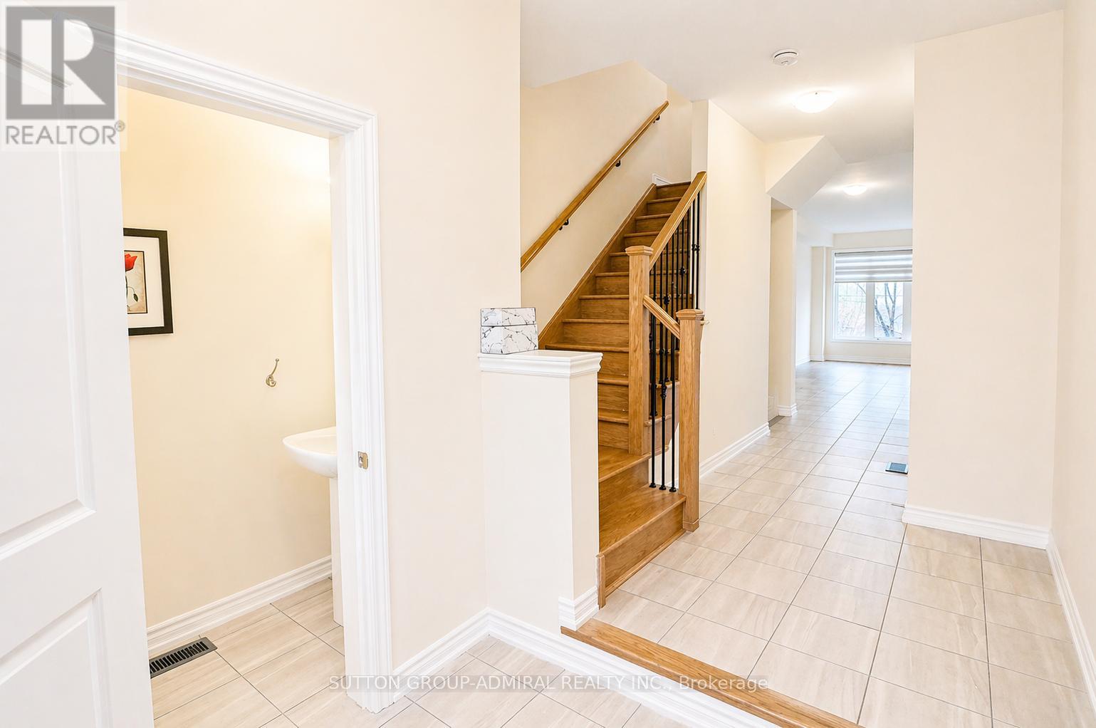 2135 Speare Court, Innisfil, Ontario  L9S 0M9 - Photo 3 - N13707854