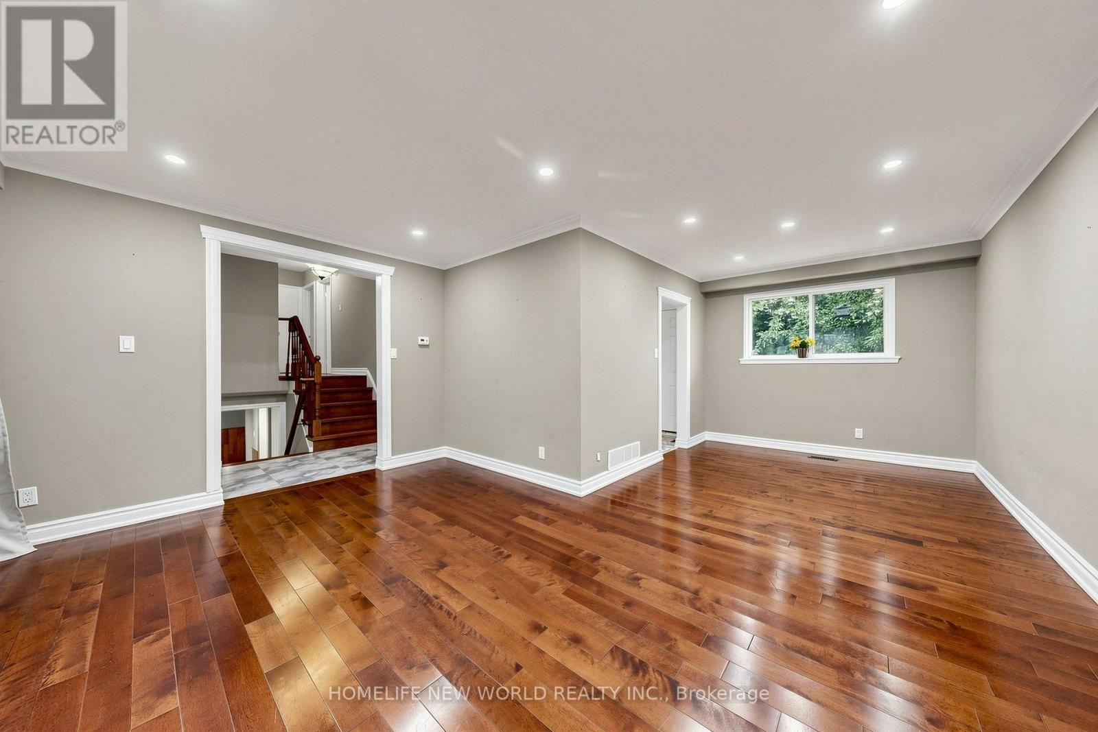 6 Valleycrest Avenue, Markham, Ontario  L3P 1H7 - Photo 11 - N13707912