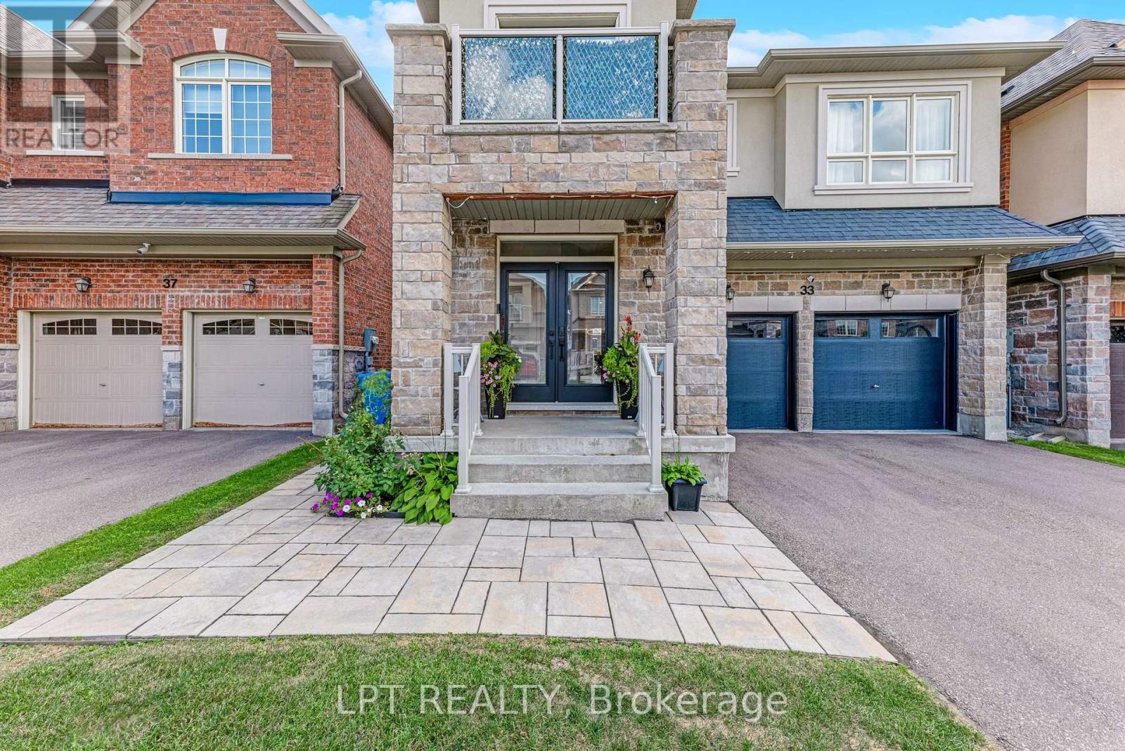 33 Mondial Crescent, East Gwillimbury, Ontario  L9N 0S1 - Photo 2 - N13708024