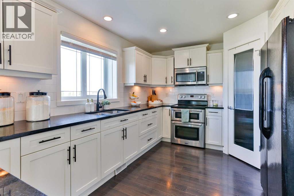 154 Lasalle Terrace W, Lethbridge, Alberta  T1J 5G9 - Photo 11 - A2335501