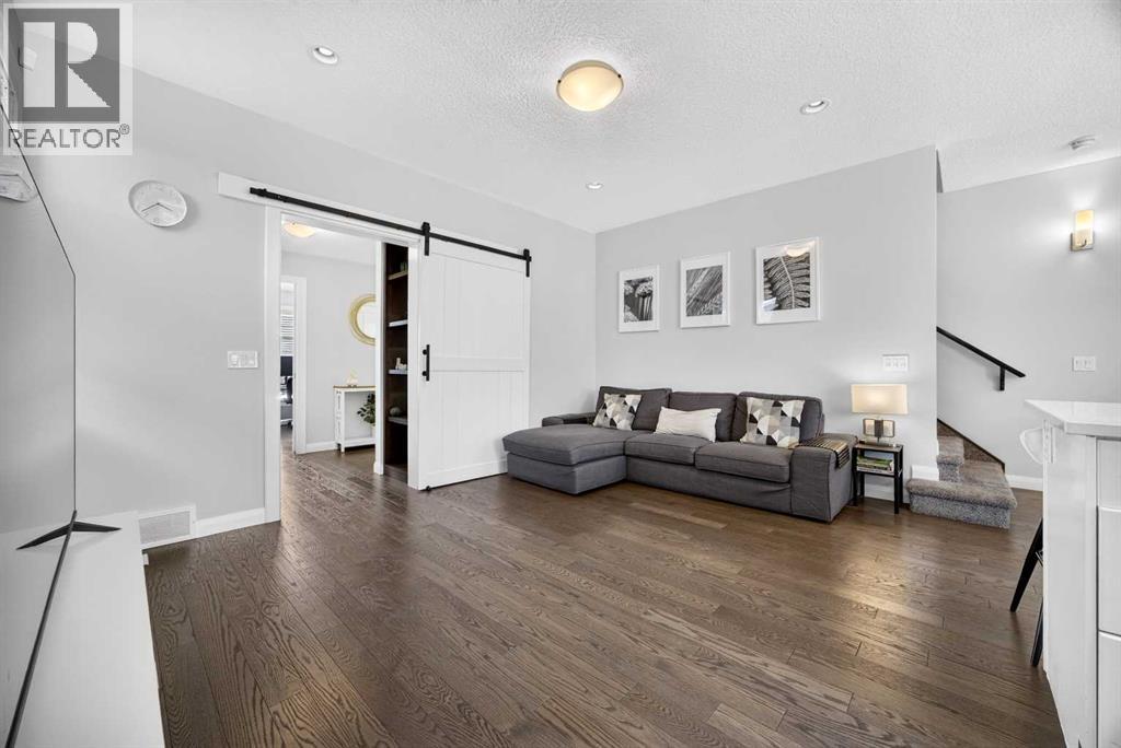30 Evanscrest Rise NW, Calgary, Alberta  T3P 0R7 - Photo 4 - A2324777