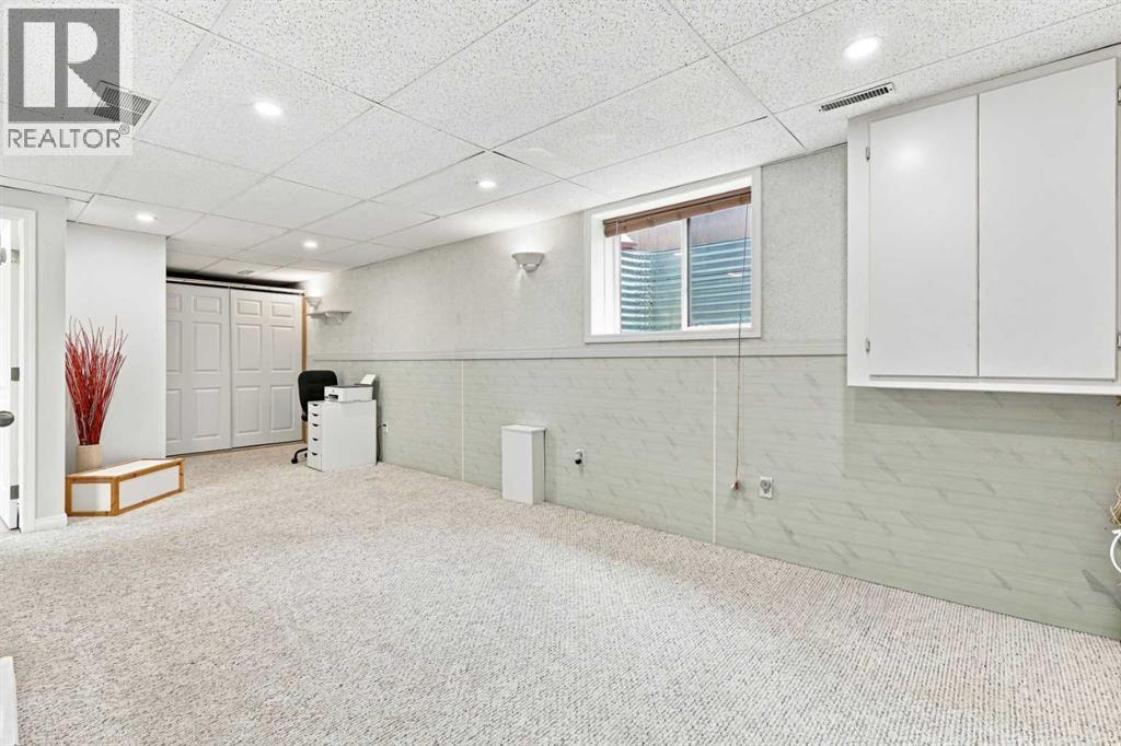 218 Bridlewood Place SW, Calgary, Alberta  T2Y 3P9 - Photo 21 - A2329247