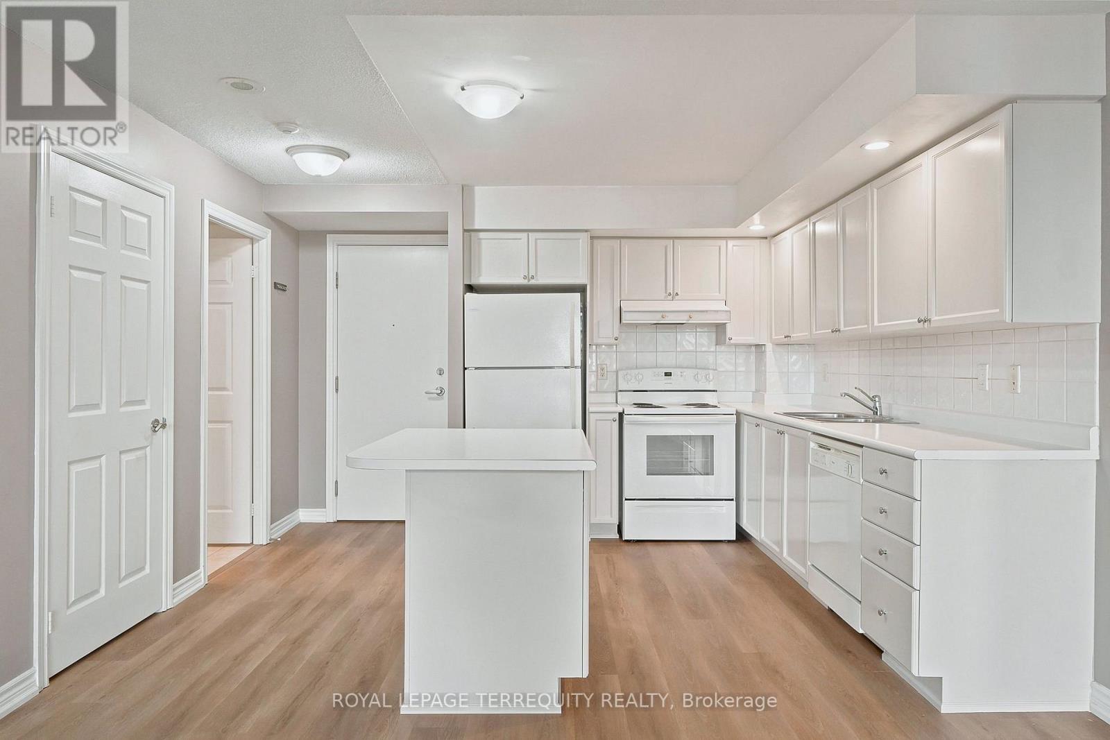 405 - 5229 Dundas Street W, Toronto, Ontario  M9B 6L9 - Photo 8 - W13697478
