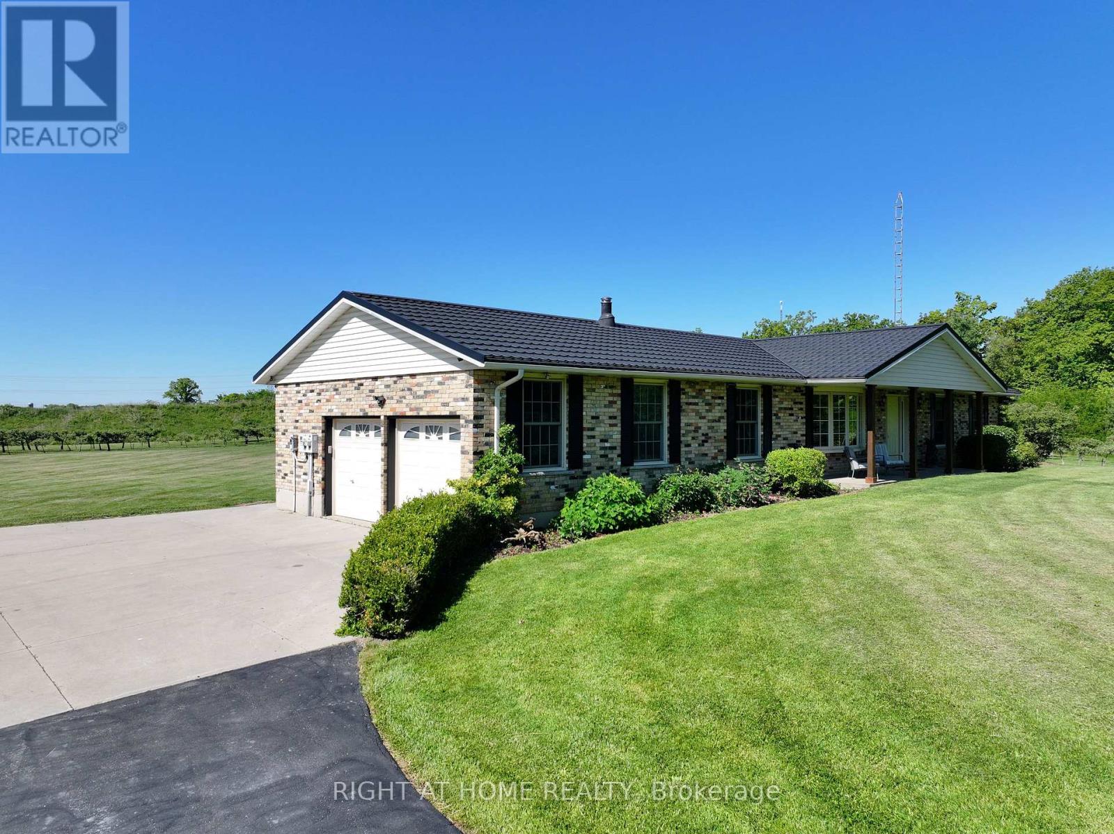 8350 Young Street, Grimsby, Ontario  L0R 1M0 - Photo 15 - X13413364