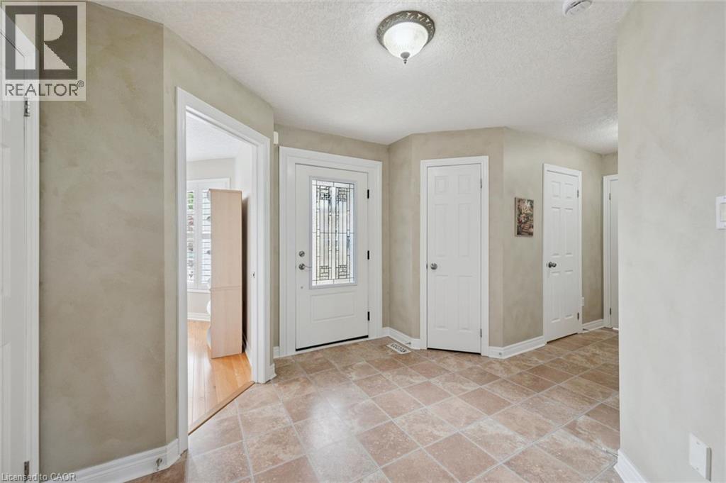 79 Wadsworth Crescent, Cambridge, Ontario  N1S 5A3 - Photo 7 - 40845307