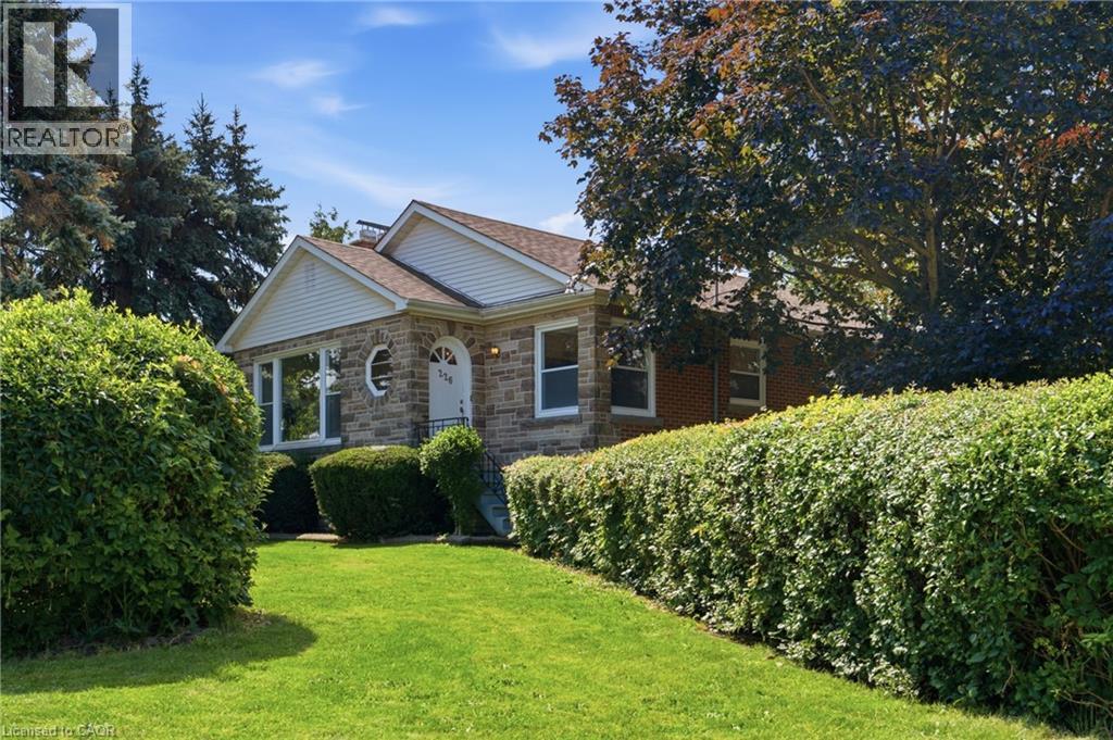 226 Corman Avenue, Stoney Creek, Ontario  L8G 1C9 - Photo 2 - 40845742