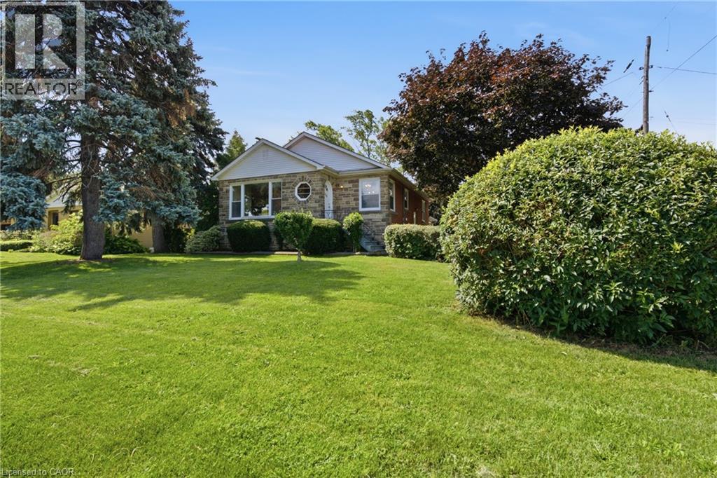 226 Corman Avenue, Stoney Creek, Ontario  L8G 1C9 - Photo 3 - 40845742