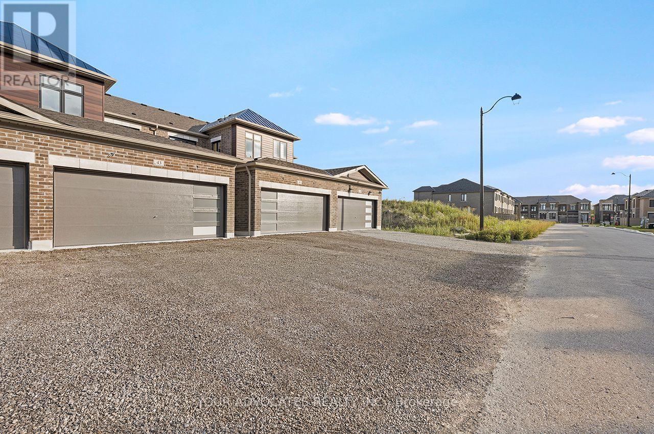 43 Falby Road, Brampton, Ontario  L6P 4S1 - Photo 4 - W13707852