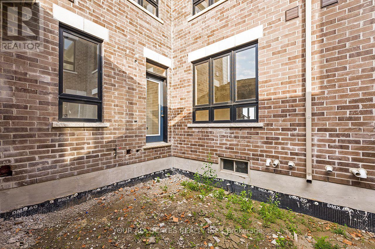 43 Falby Road, Brampton, Ontario  L6P 4S1 - Photo 5 - W13707852