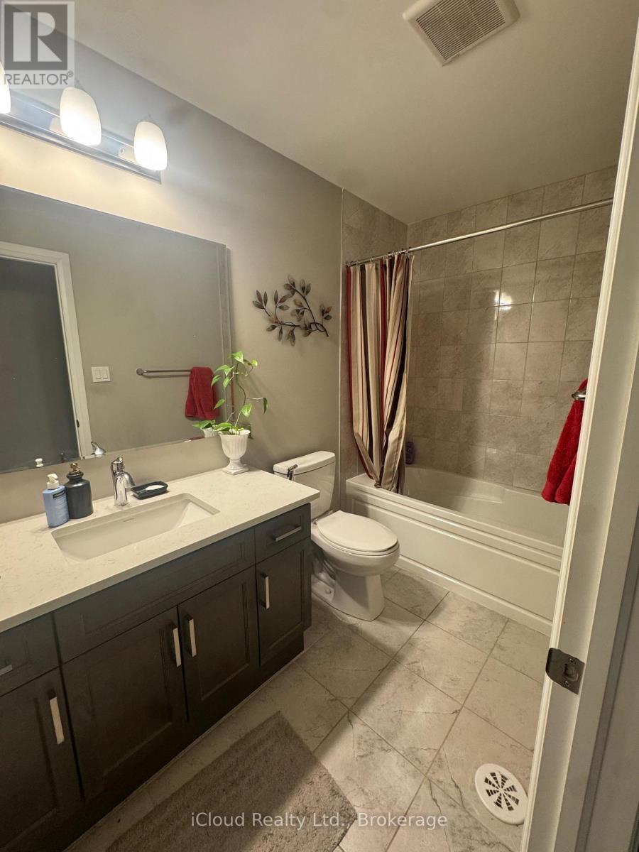 126 Burnhamthorpe Road E, Oakville, Ontario  L6H 0X9 - Photo 18 - W13707890