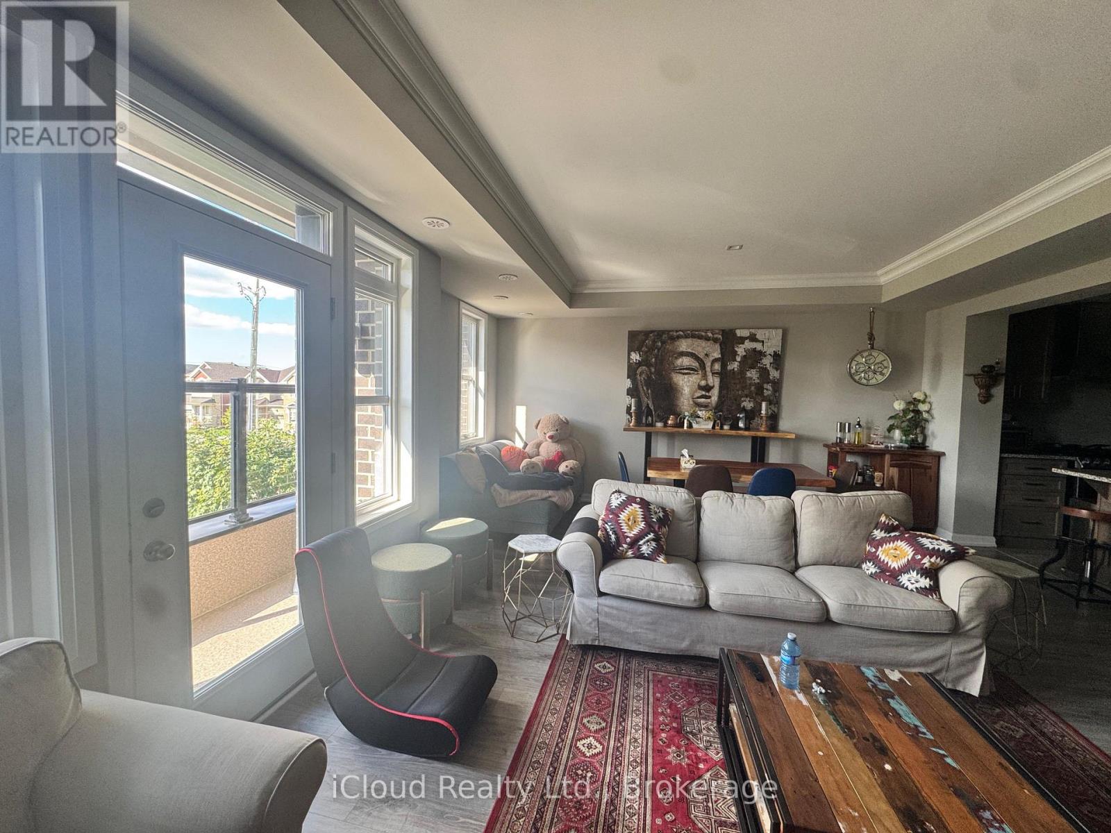 126 Burnhamthorpe Road E, Oakville, Ontario  L6H 0X9 - Photo 5 - W13707890