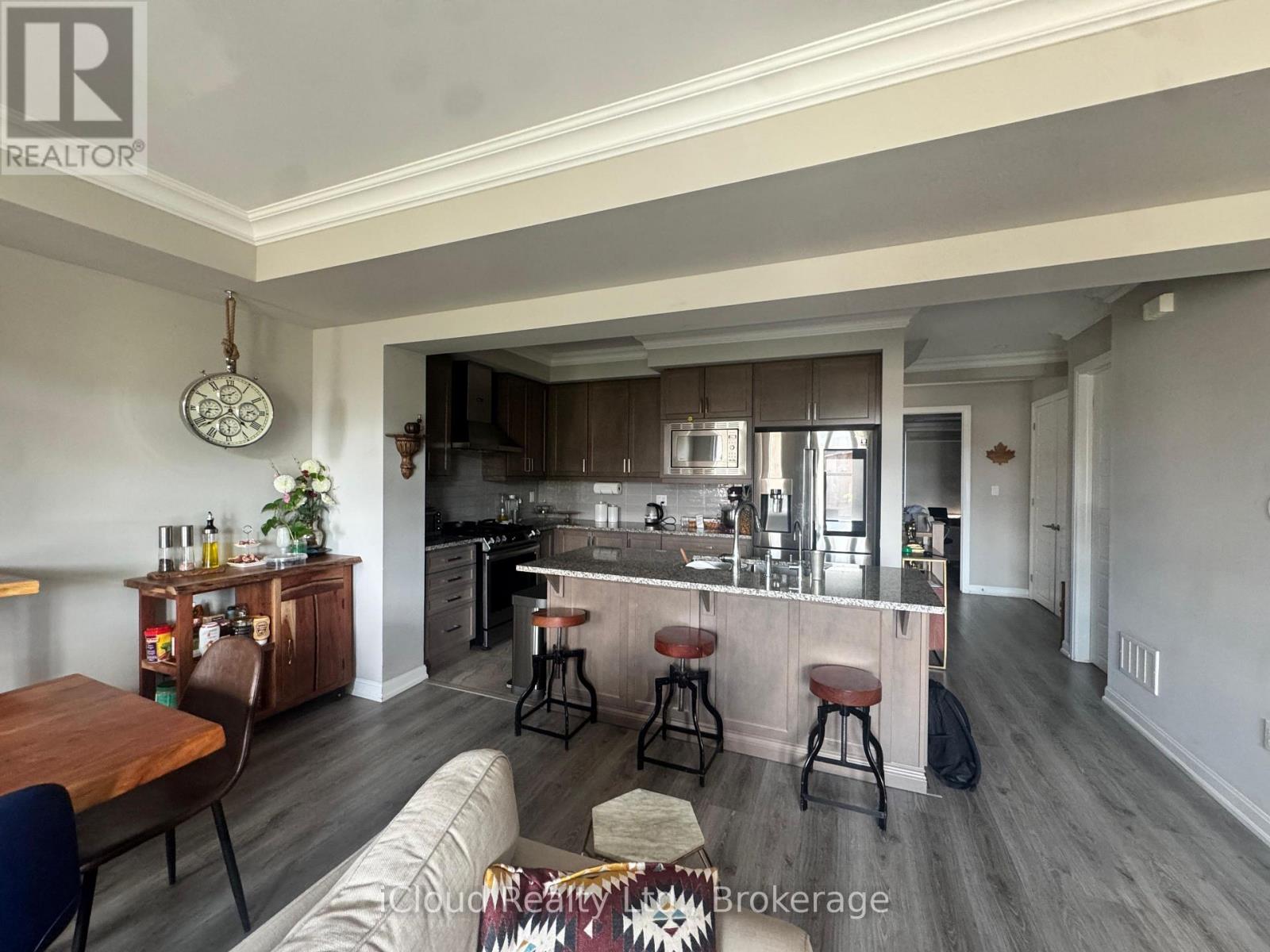 126 Burnhamthorpe Road E, Oakville, Ontario  L6H 0X9 - Photo 6 - W13707890