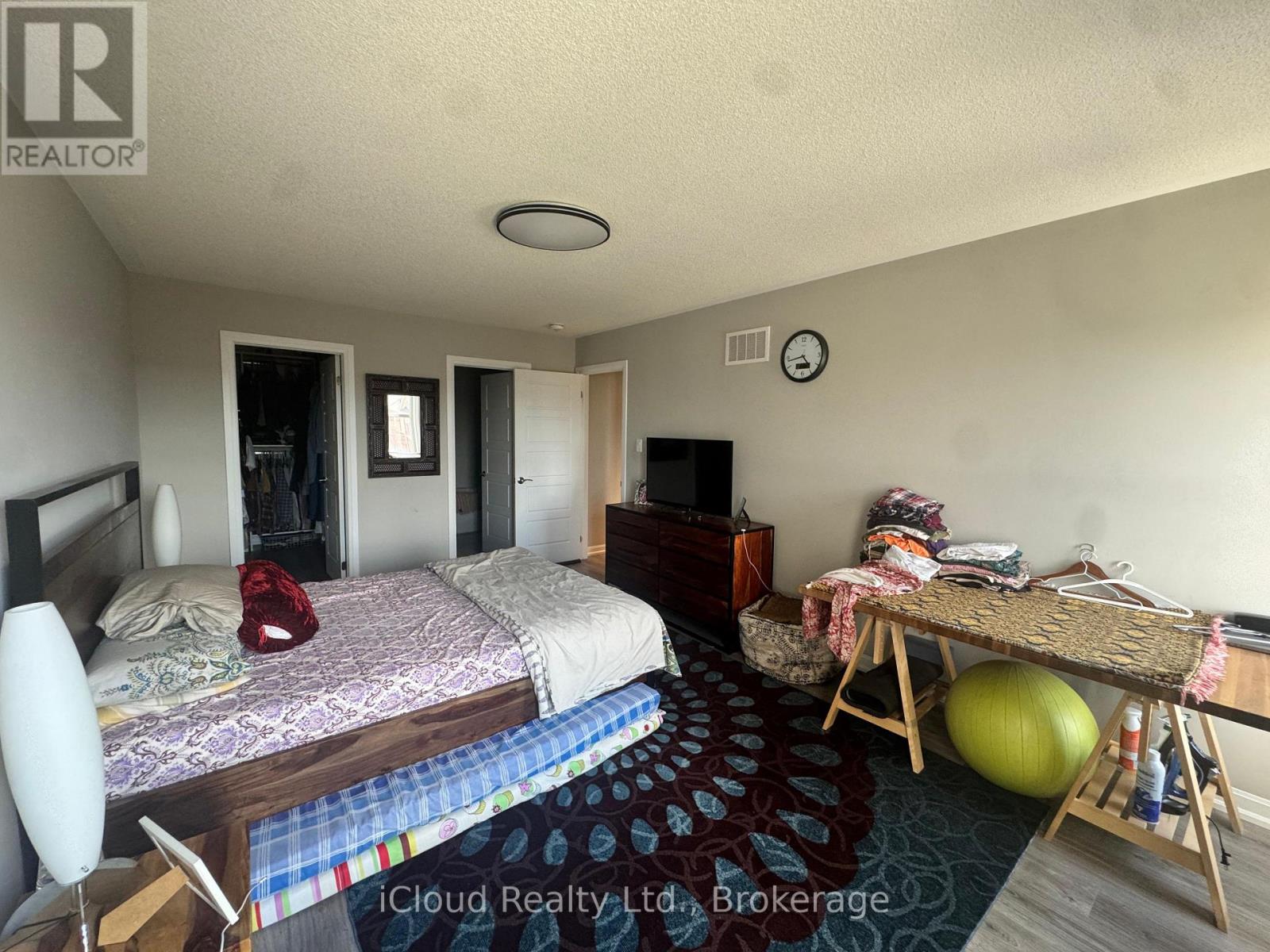 126 Burnhamthorpe Road E, Oakville, Ontario  L6H 0X9 - Photo 9 - W13707890