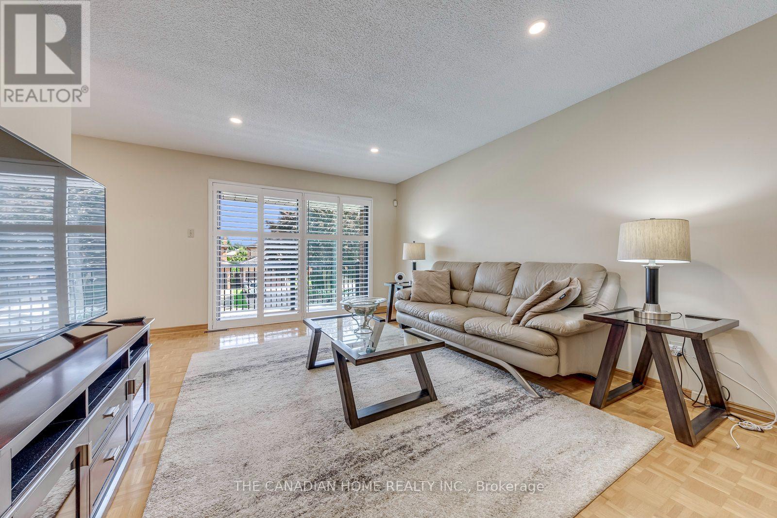 5472 Bourget Drive, Mississauga, Ontario  L5R 3C9 - Photo 10 - W13707892
