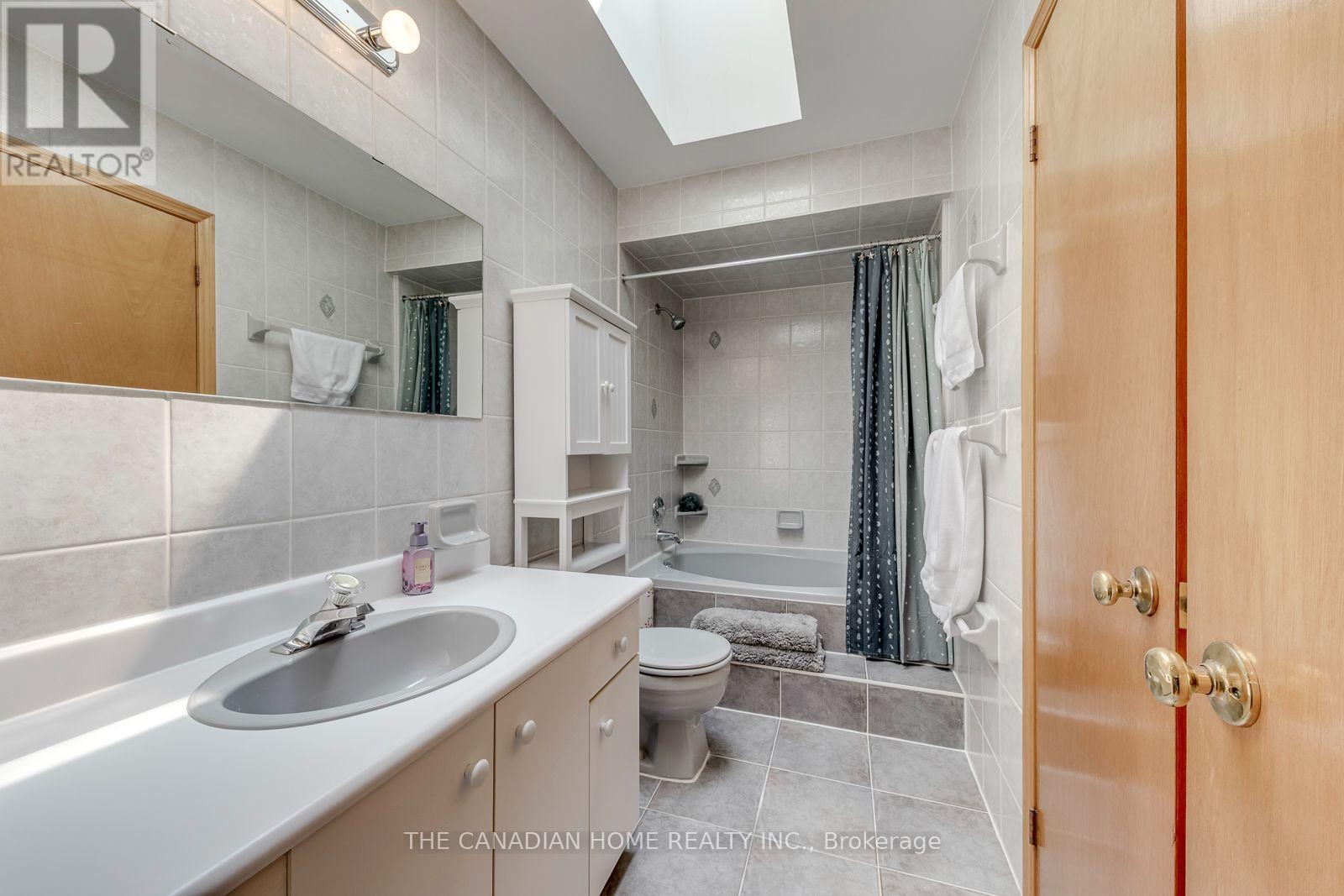 5472 Bourget Drive, Mississauga, Ontario  L5R 3C9 - Photo 26 - W13707892