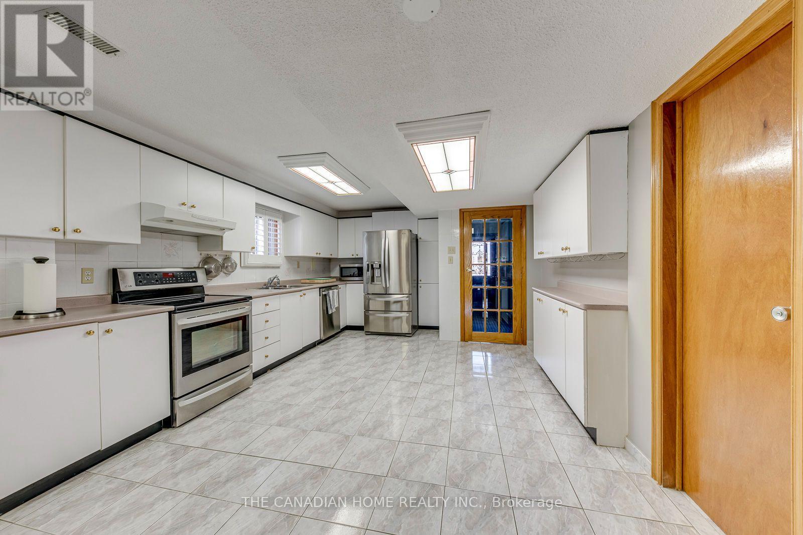 5472 Bourget Drive, Mississauga, Ontario  L5R 3C9 - Photo 32 - W13707892