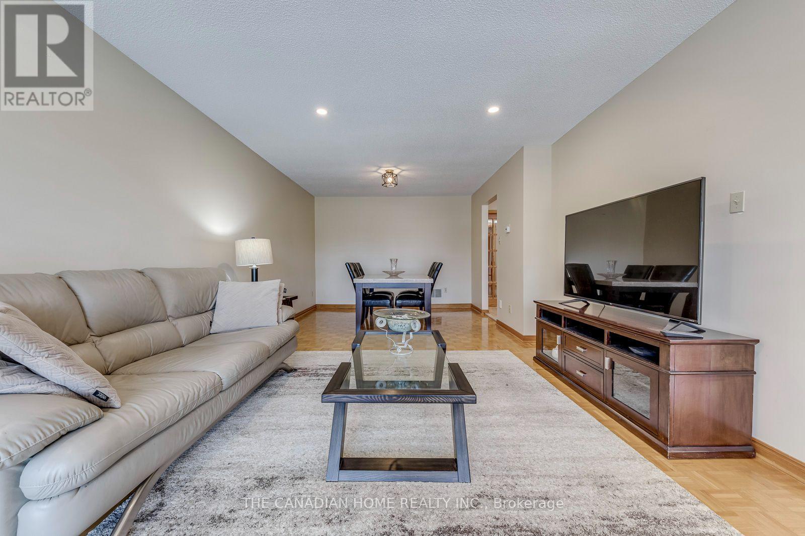 5472 Bourget Drive, Mississauga, Ontario  L5R 3C9 - Photo 7 - W13707892