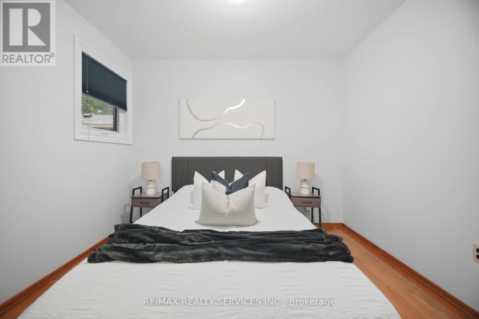 2414 Whaley Drive, Mississauga, Ontario  L5B 2B5 - Photo 14 - W13707964