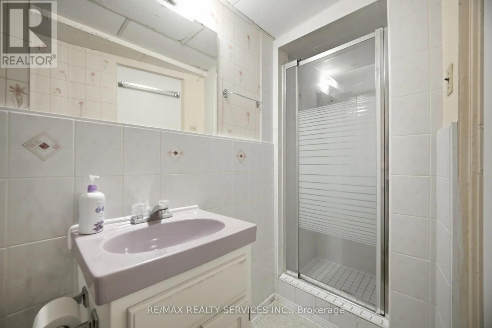 2414 Whaley Drive, Mississauga, Ontario  L5B 2B5 - Photo 32 - W13707964