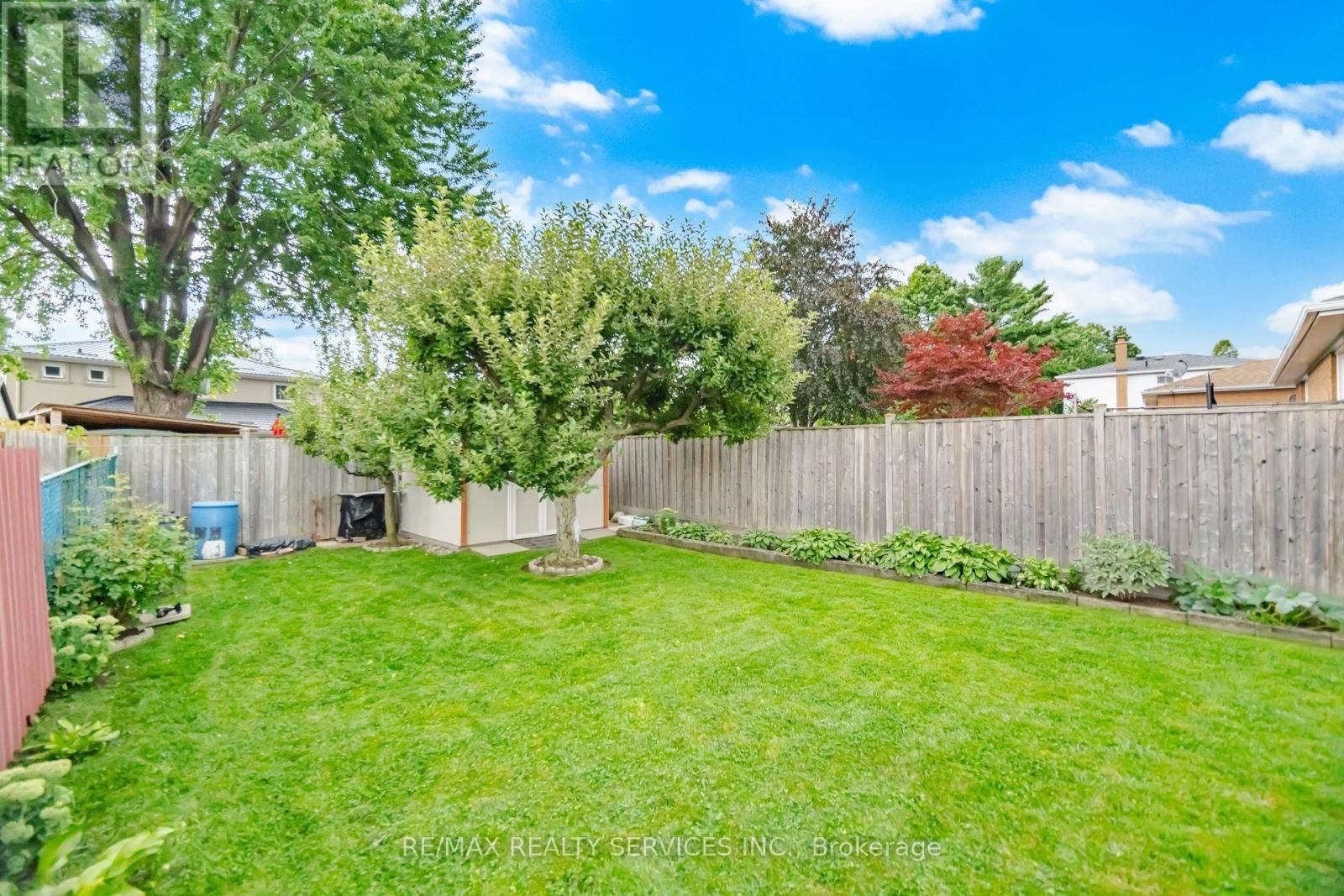2414 Whaley Drive, Mississauga, Ontario  L5B 2B5 - Photo 37 - W13707964