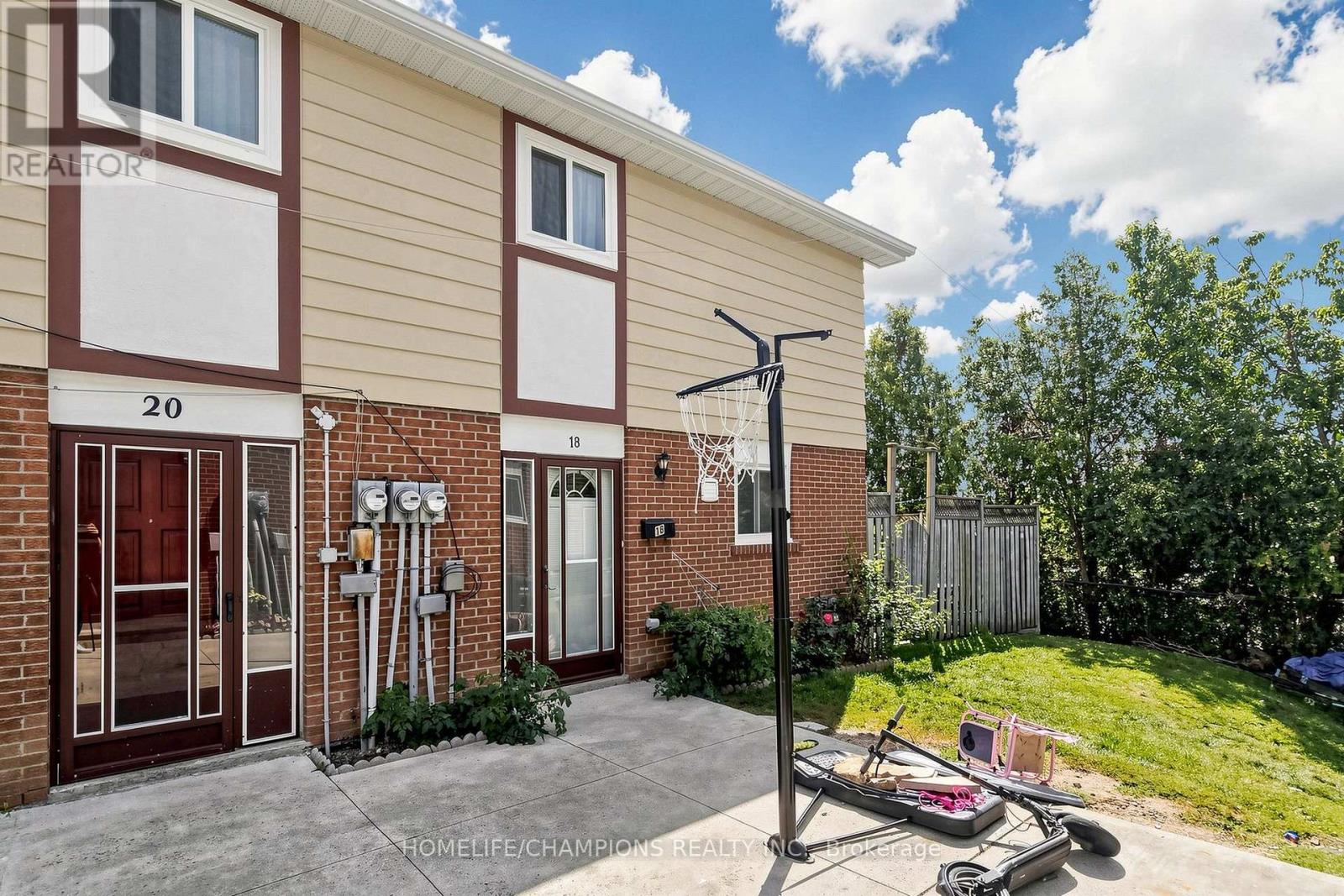 18 - 18 San Vito Way, Toronto, Ontario  M3L 2G8 - Photo 6 - W13707982