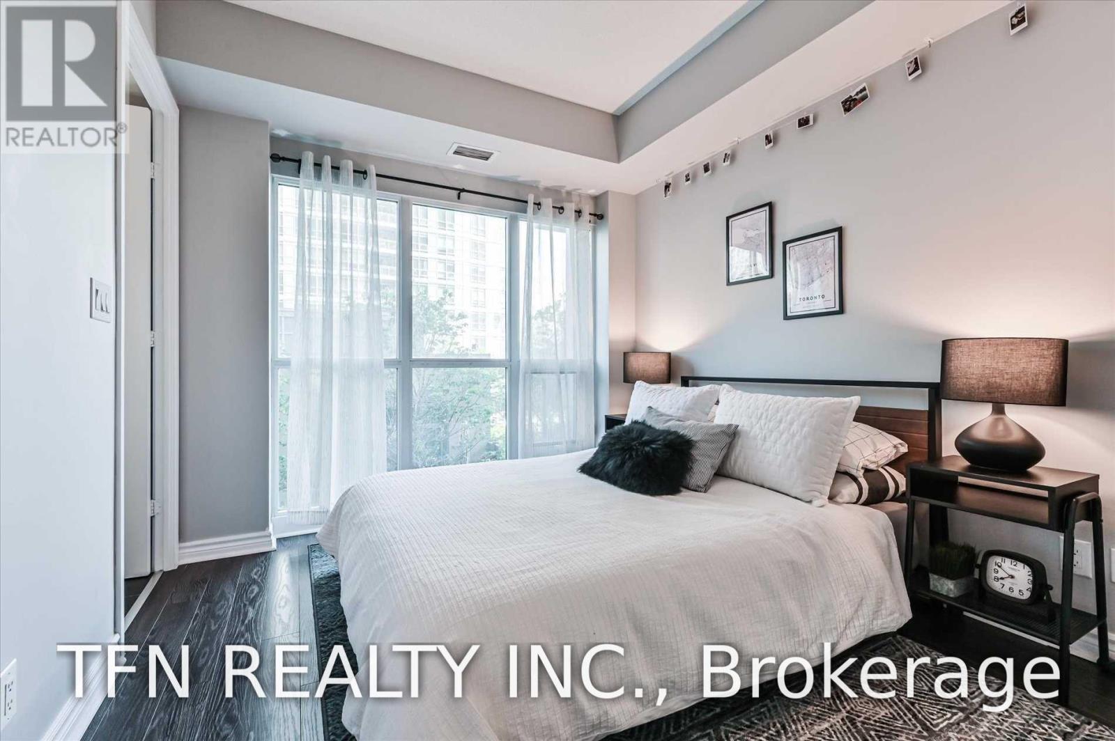 532 - 165 Legion Road N, Toronto, Ontario  M8Y 0B3 - Photo 11 - W13708014
