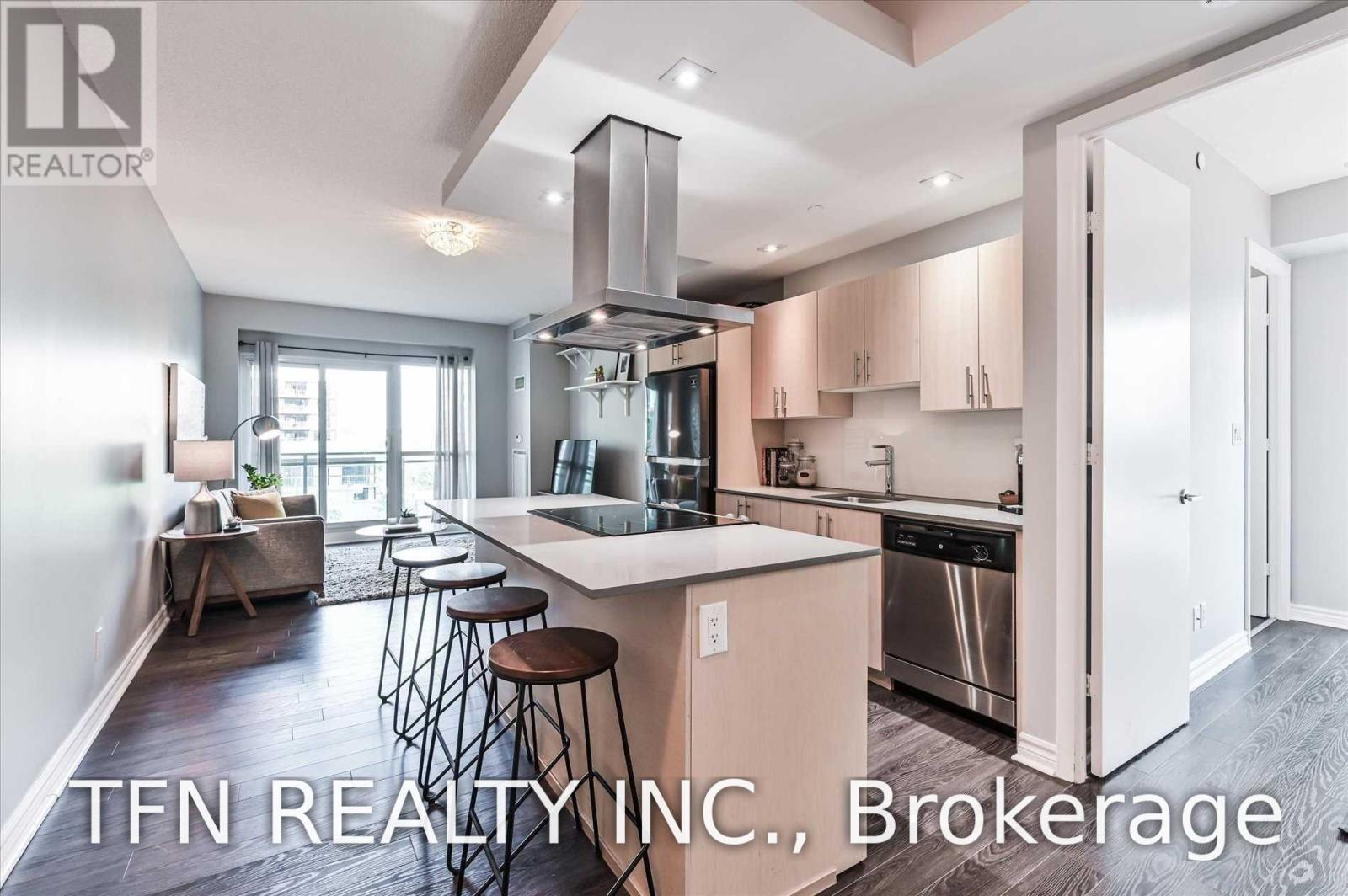 532 - 165 Legion Road N, Toronto, Ontario  M8Y 0B3 - Photo 3 - W13708014