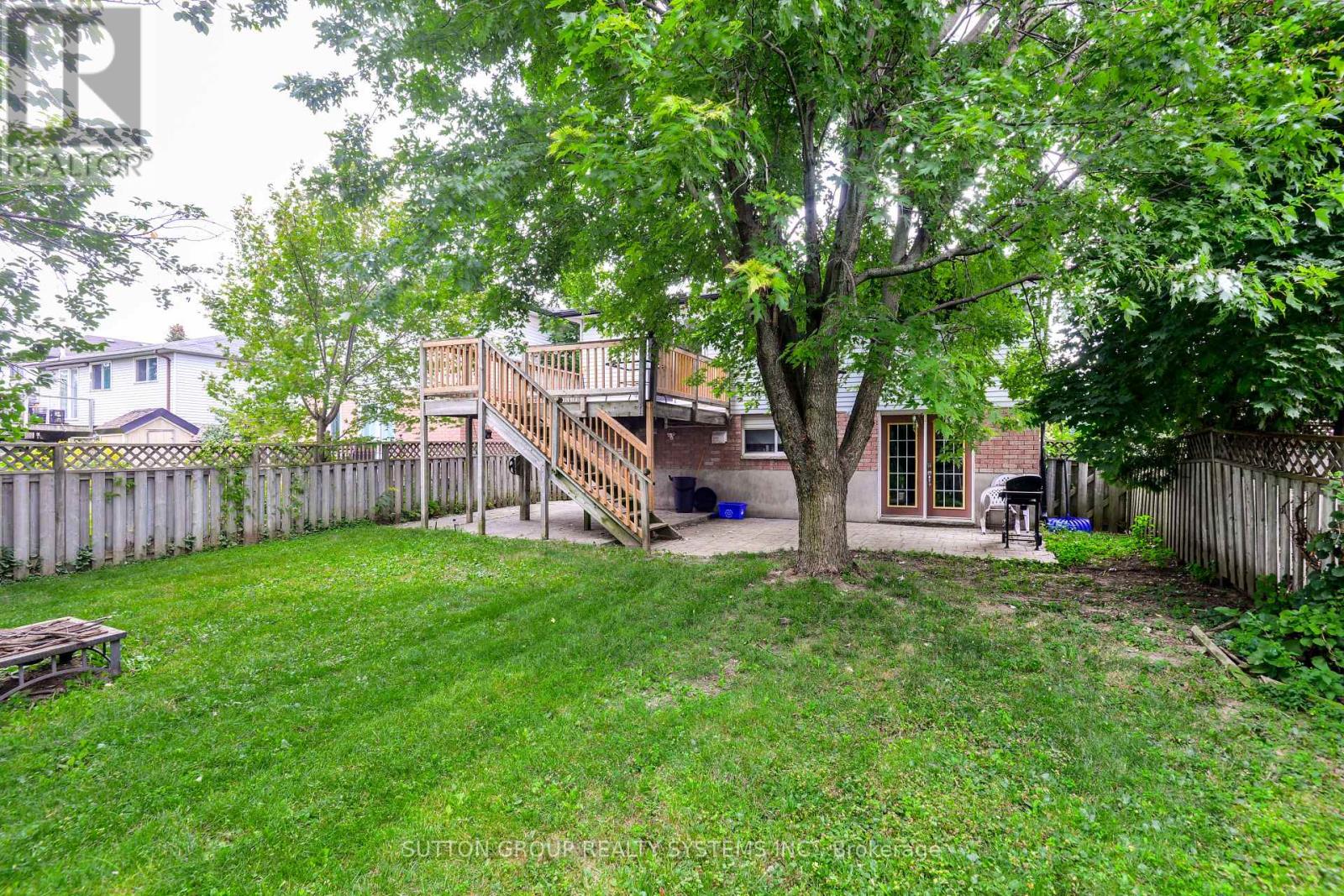 Upper - 36 Enfield Drive, Cambridge, Ontario  N1P 1A5 - Photo 10 - X13707960