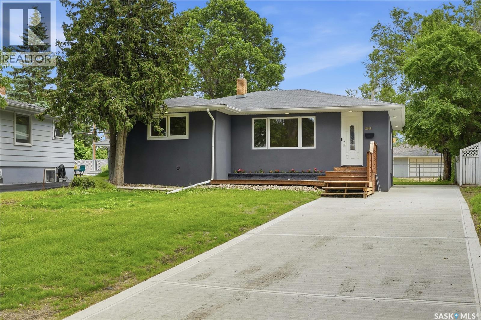 2819 Montreal Crescent, Regina, Saskatchewan  S4P 2W6 - Photo 2 - SK046451
