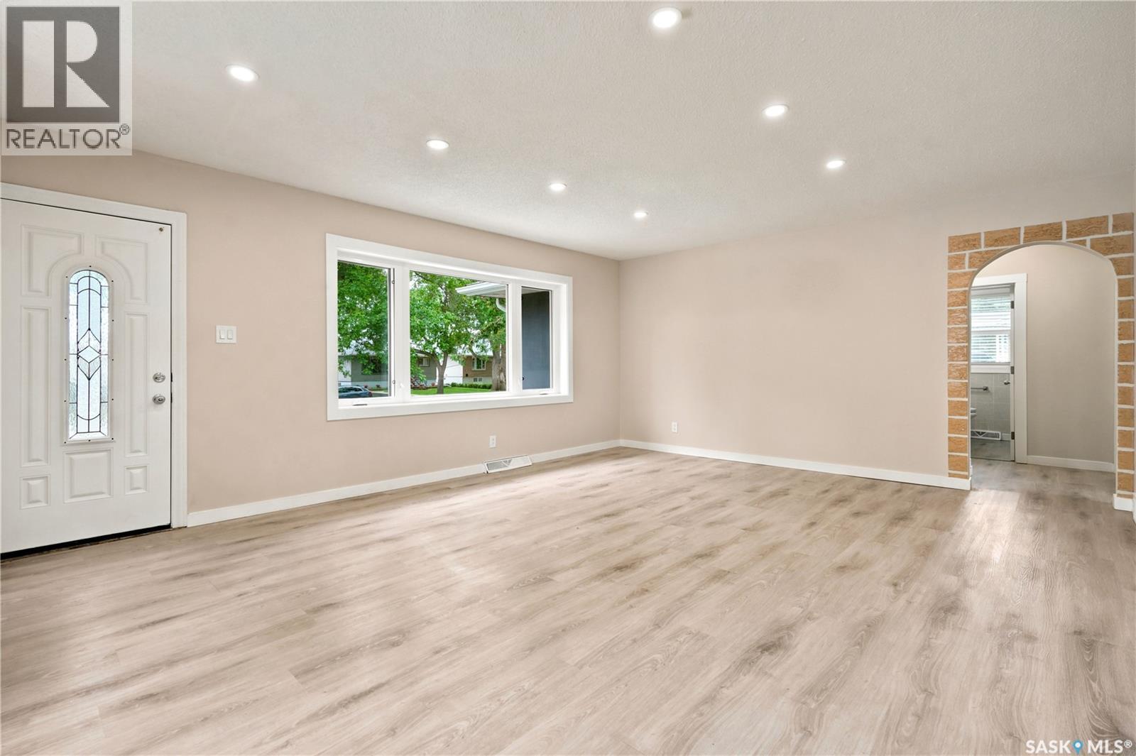 2819 Montreal Crescent, Regina, Saskatchewan  S4P 2W6 - Photo 4 - SK046451
