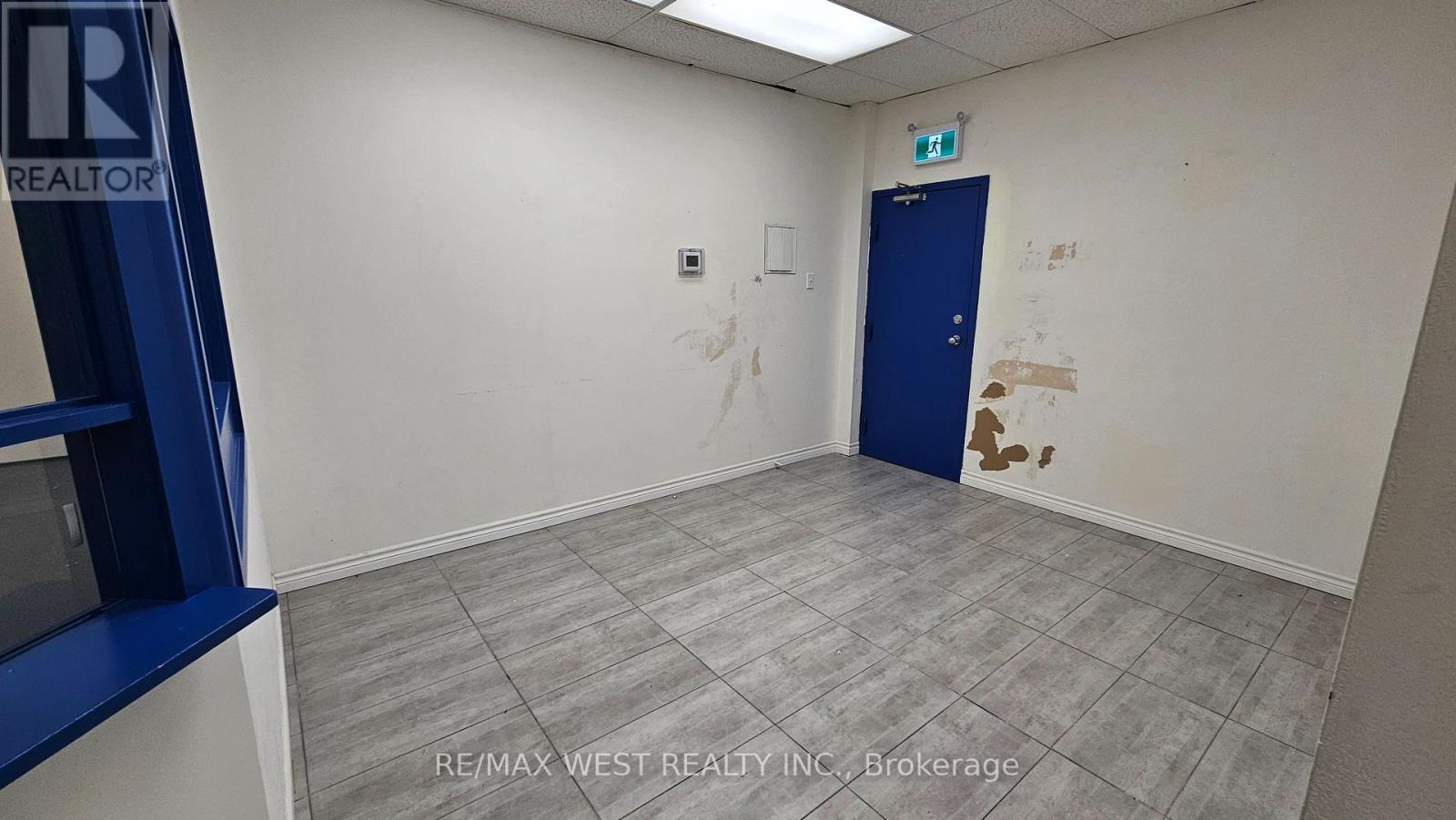 205 - 174 Harwood Avenue, Ajax, Ontario  L1S 2H6 - Photo 3 - E13500966