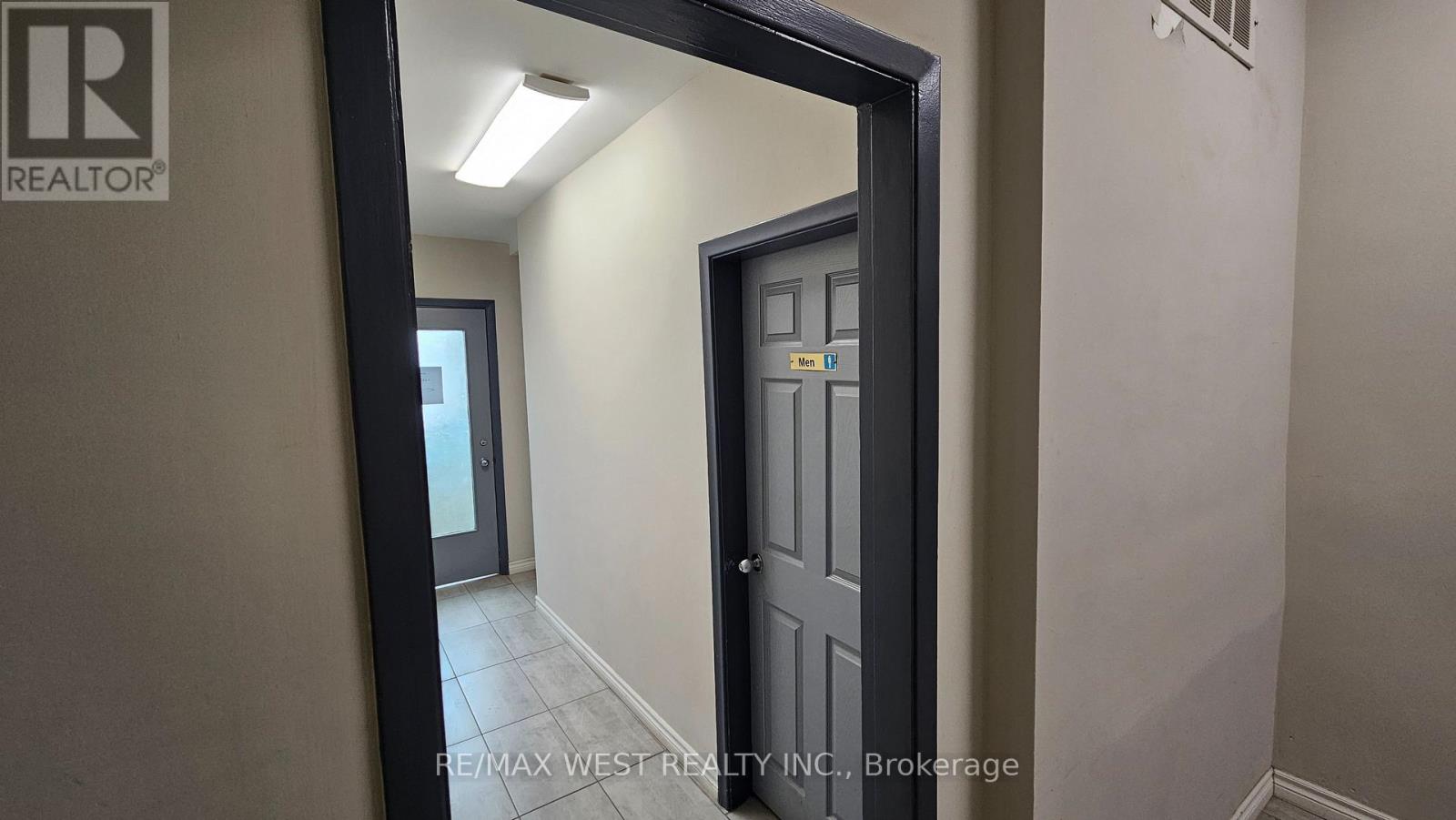 202 - 174 Harwood Avenue, Ajax, Ontario  L1S 2H6 - Photo 3 - E13484260