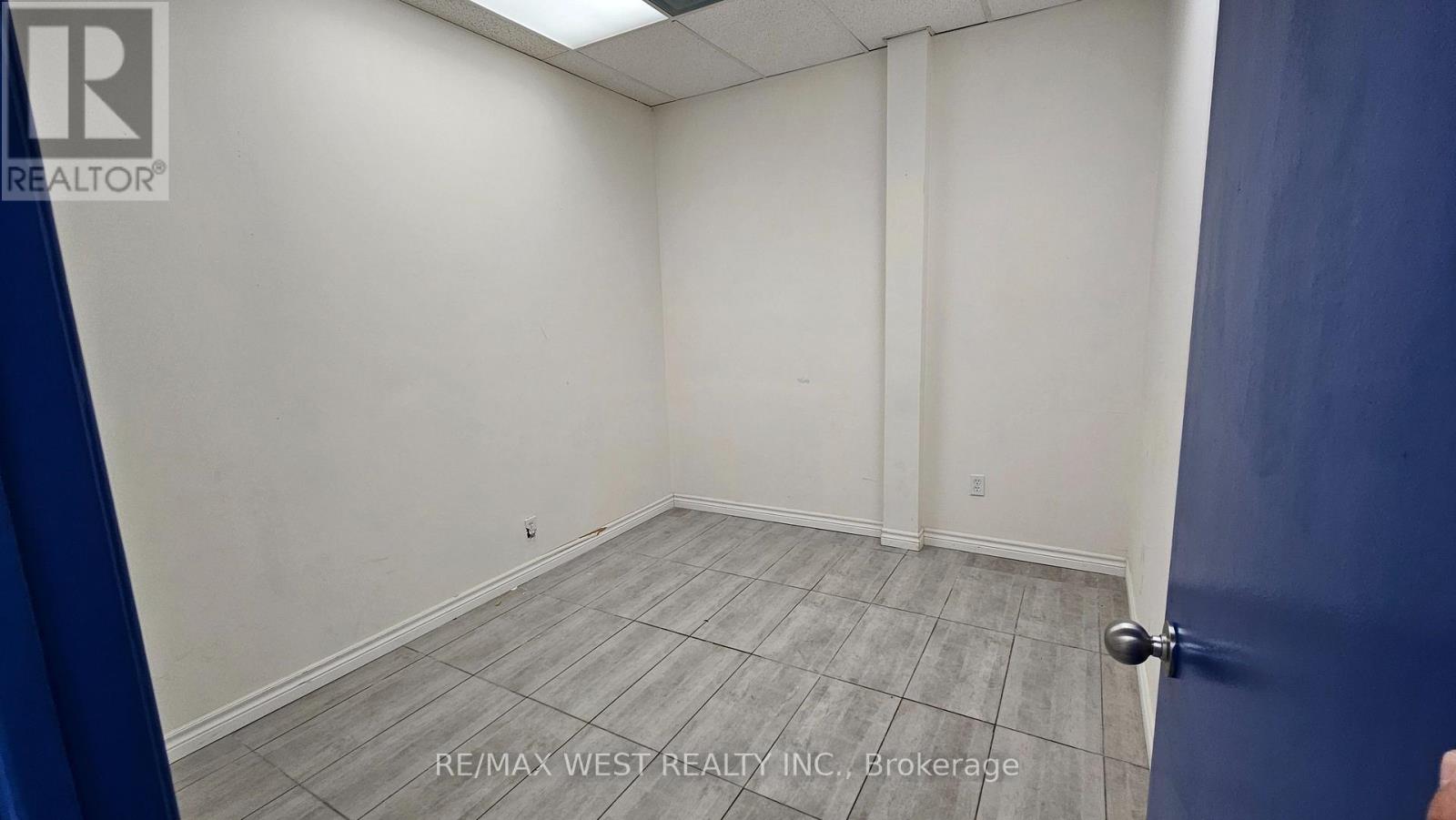 205 - 174 Harwood Avenue, Ajax, Ontario  L1S 2H6 - Photo 5 - E13500966