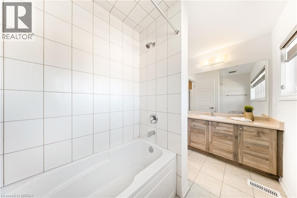 1 Bee Crescent, Brantford, Ontario  N3T 0V7 - Photo 35 - 40834987
