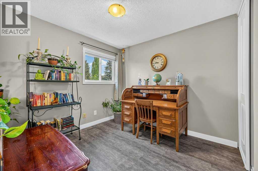 83 Millrise Crescent Sw, Calgary, Alberta  T2Y 2E4 - Photo 22 - A2336993