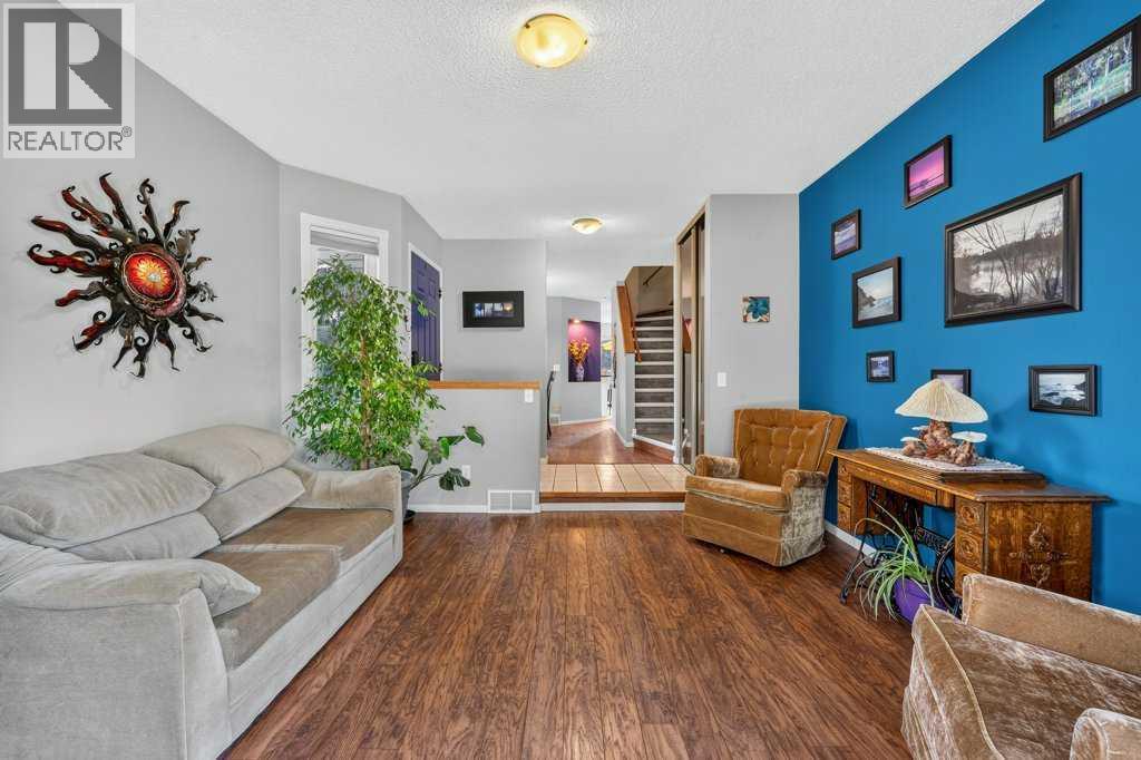 83 Millrise Crescent Sw, Calgary, Alberta  T2Y 2E4 - Photo 6 - A2336993