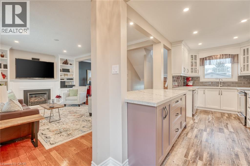 851 Beach Boulevard, Hamilton, Ontario L8H 6Z5 - Photo 12 - 40847836