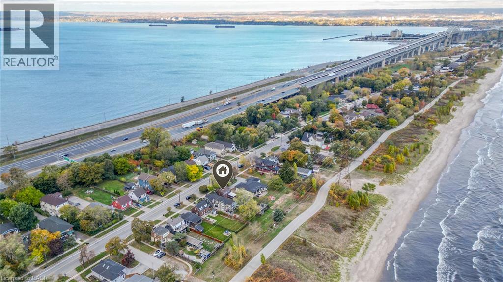 851 Beach Boulevard, Hamilton, Ontario L8H 6Z5 - Photo 2 - 40847836