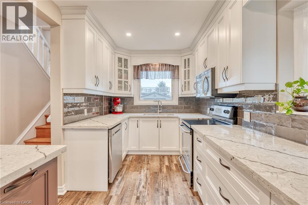 851 Beach Boulevard, Hamilton, Ontario L8H 6Z5 - Photo 16 - 40847836