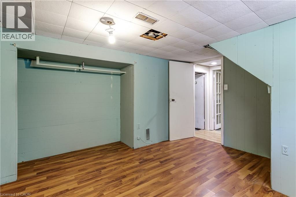 230 East 33rd Street, Hamilton, Ontario  L8V 3T6 - Photo 28 - 40852946