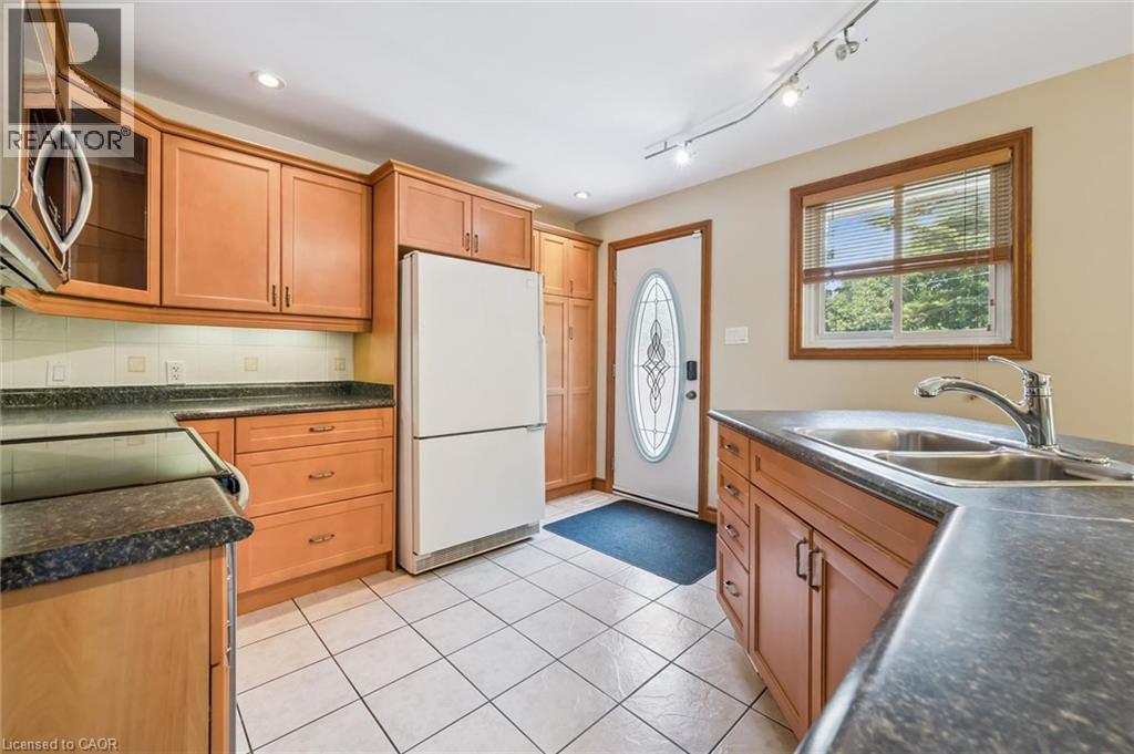 1000 Orrs Lake Road, North Dumfries, Ontario  N1S 5S3 - Photo 6 - 40854327