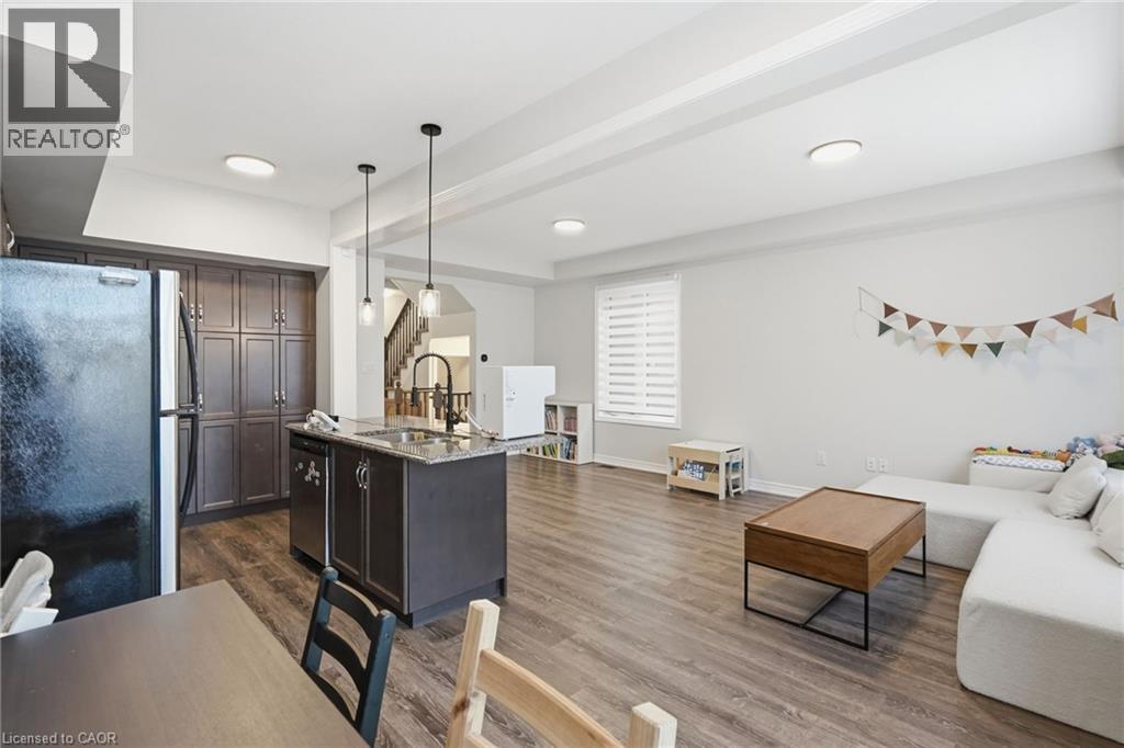 35 Pelican Lane, Hamilton, Ontario L8K 0A4 - Photo 6 - 40854412