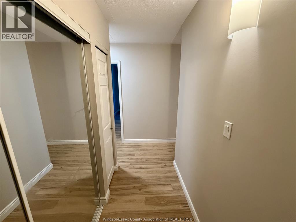 3355 Sandwich Unit# 102, Windsor, Ontario N9C 1B2 - Photo 3 - 26020652