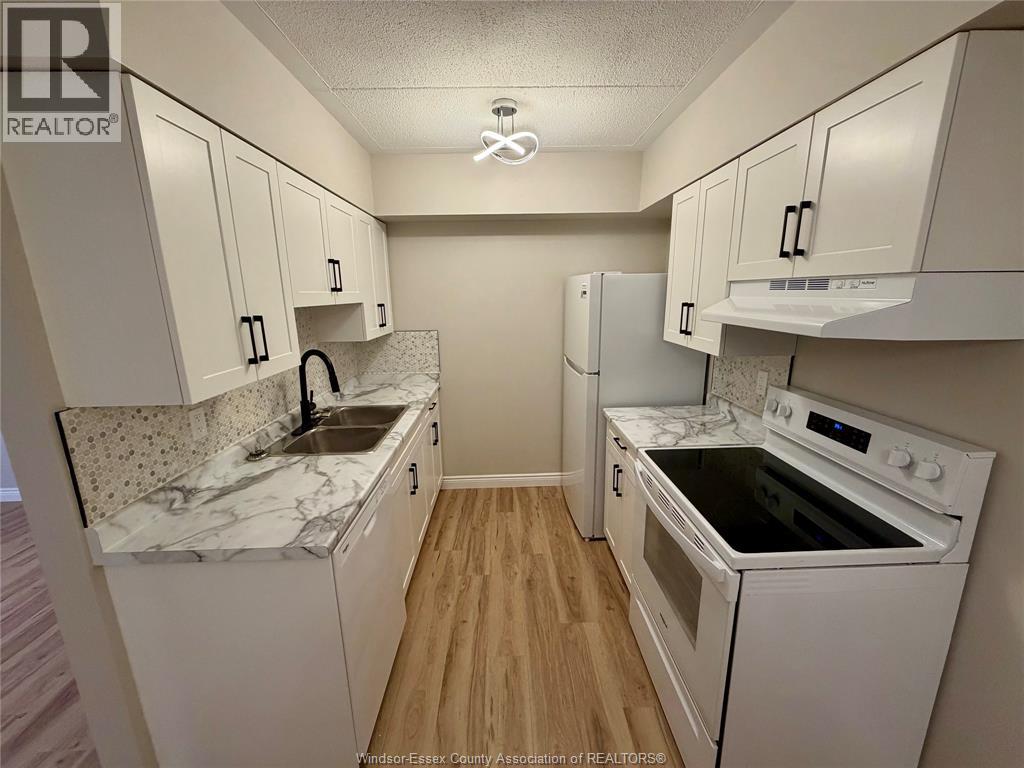 3355 Sandwich Unit# 102, Windsor, Ontario N9C 1B2 - Photo 7 - 26020652