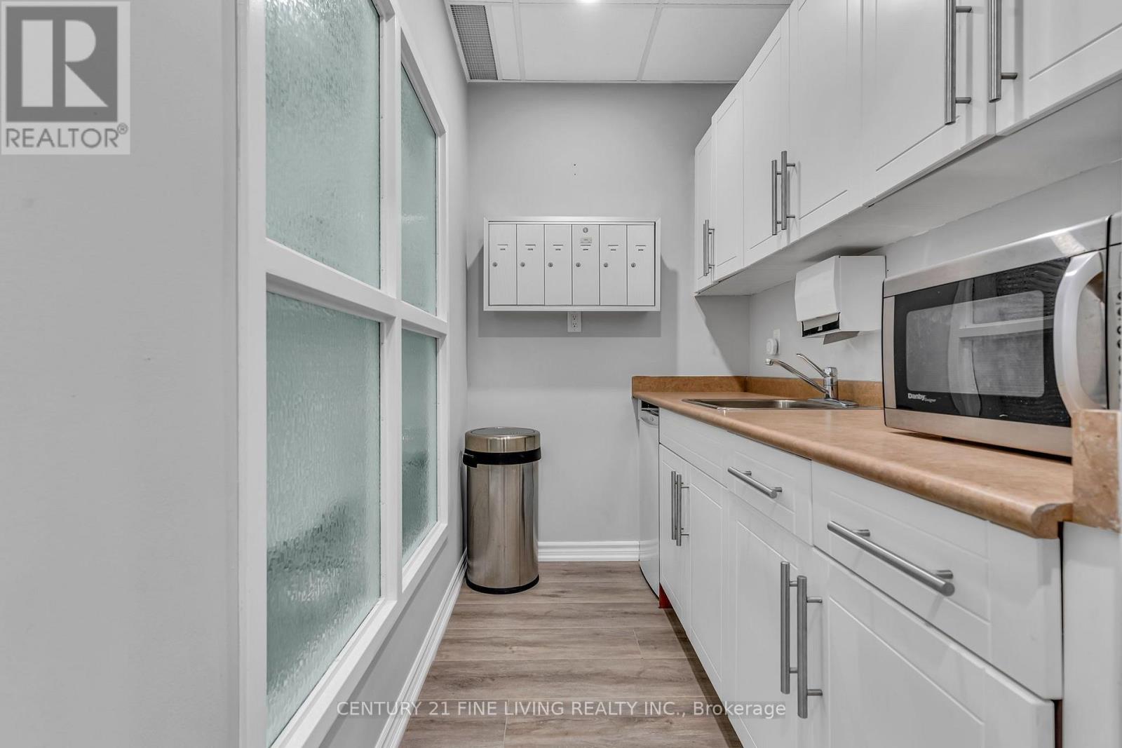 4-203 - 115 Woodstream Boulevard, Vaughan, Ontario  L4L 8K5 - Photo 4 - N13706608