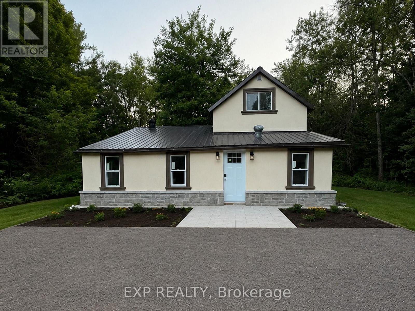 137 OLD NORTH ROAD S, Huntsville, Ontario